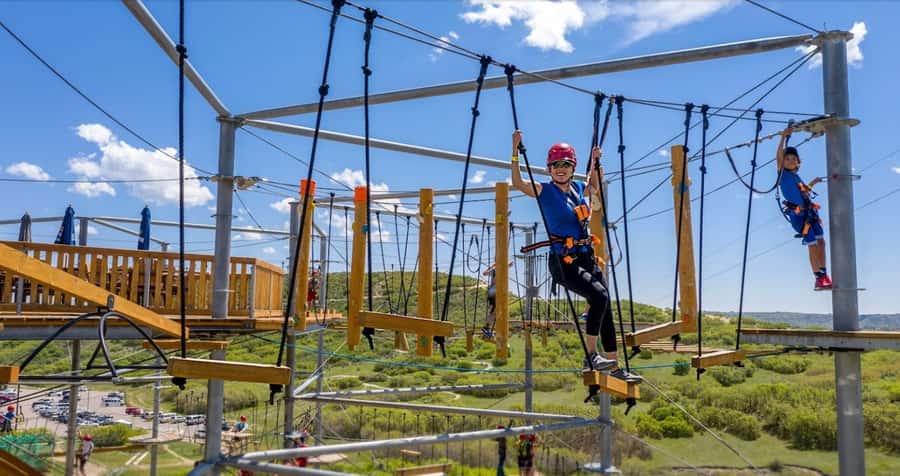 Castle Rock: The EDGE Epic Sky Trek - Choosing between the lower and upper levels