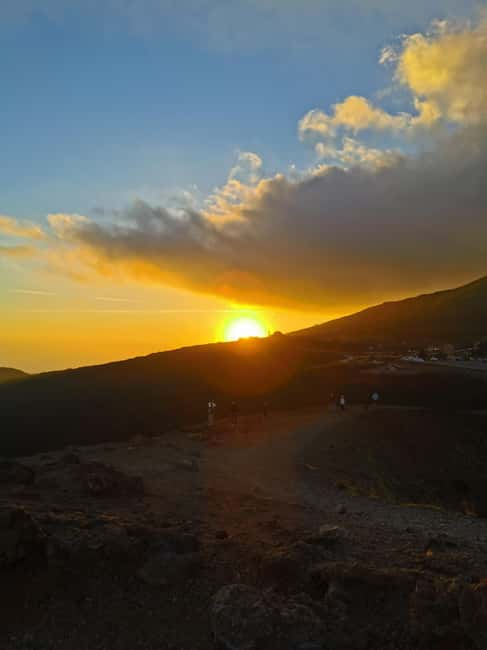 Catania: Mount Etna Sunset Trekking with Wine Tasting - Zafferana Etnea and the 1792 lava flows