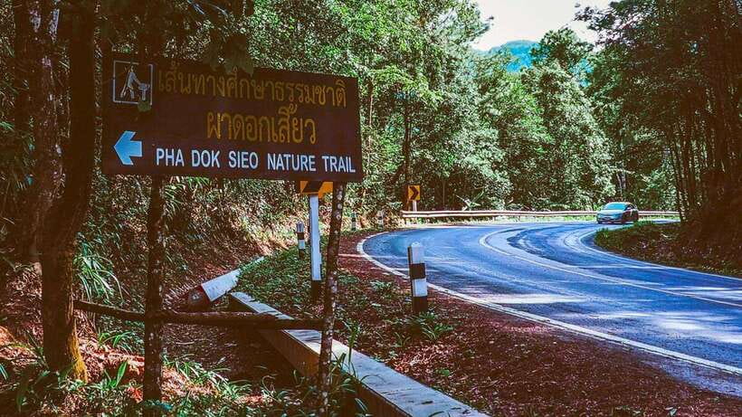Chiang Mai: Doi Inthanon National Park and Pha Dok Siew Trek - Wachirathan Waterfall and the ride home