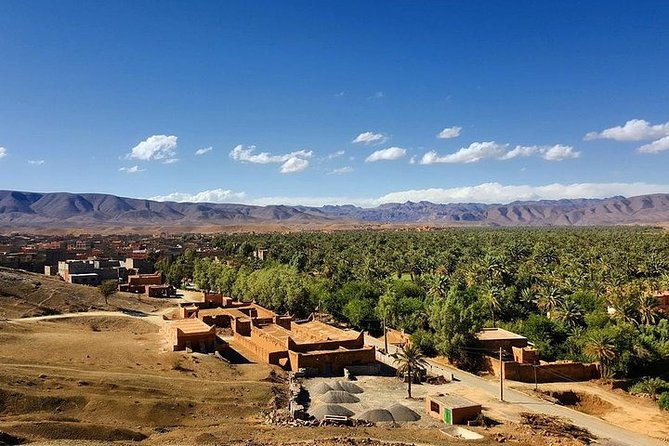 Combined Tour: Atlas Mountains Trek and Sahara Desert 5 days Tour - Who should book this five-day route?