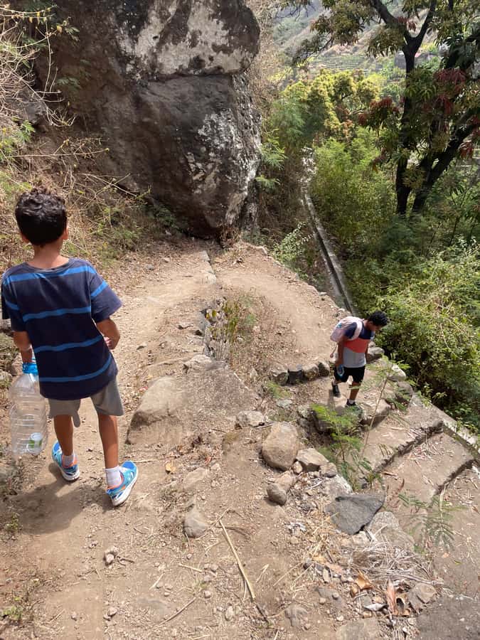 Cova–Paúl Valley Trek: Santo Antão Day Trip by Ferry - Walking down into Paúl Valley’s farm country
