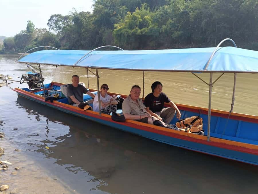 Cultural trekking and boat trip - A river start on the Mae Kok