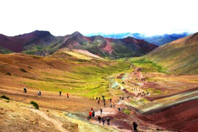 Full-Day Rainbow Mountain & Red Valley Trekking Tour