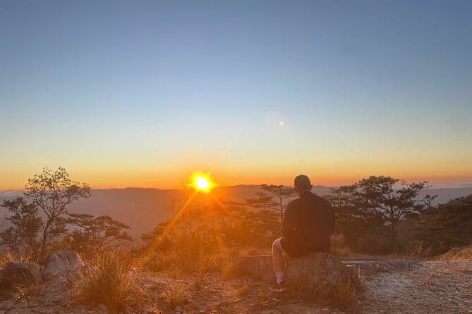 Dalat: Cloud Hunting & Sunrise Trekking to Hon Ho Mountain - The Night Climb Up Hon Ho