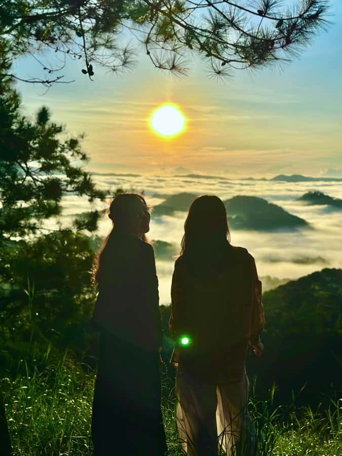 Dalat: Sunrise Trekking and Cloud Hunting experience - Guides who add value beyond the view