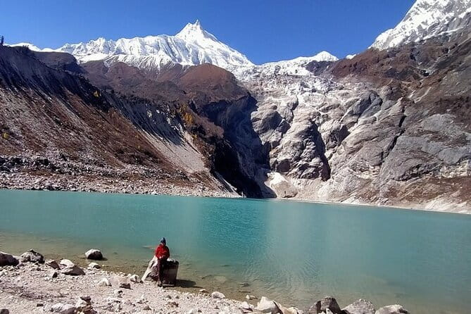 Dancing in the Manaslu Circuit Trek - Day 1: the long road to Maccha Khola