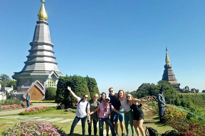 Doi Inthanon Private Tour with Trek & Lunch from Chiang Mai - What the private guide adds