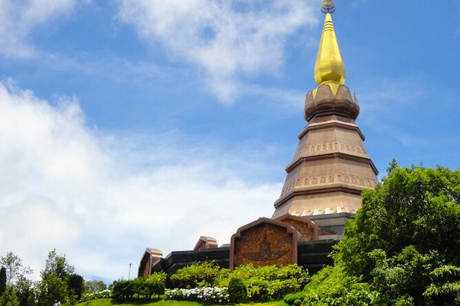 Doi Inthanon Private Trek & Lunch Tour from Chiang Mai - Twin royal stupas and their mountain gardens