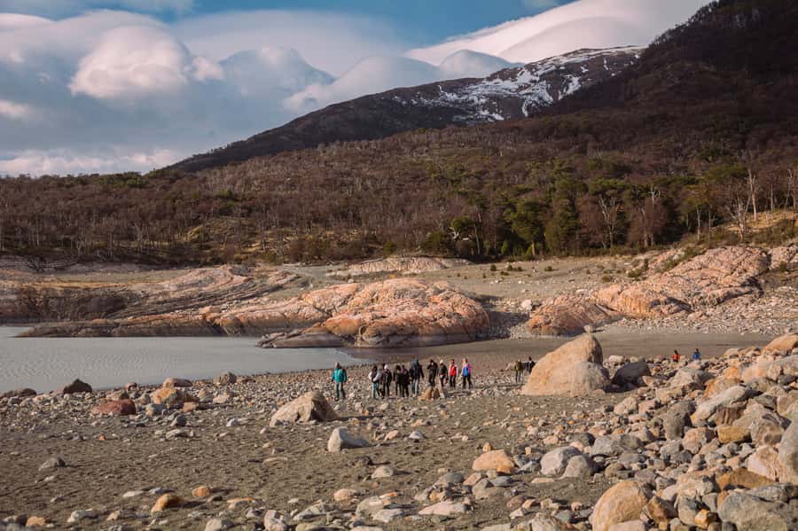 El Calafate: Safari Azul Los Glaciares Trekking Tour - Who should choose Safari Azul Los Glaciares