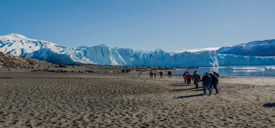 El Calafate: Safari Azul Los Glaciares Trekking Tour - Leaving El Calafate for Los Glaciares National Park