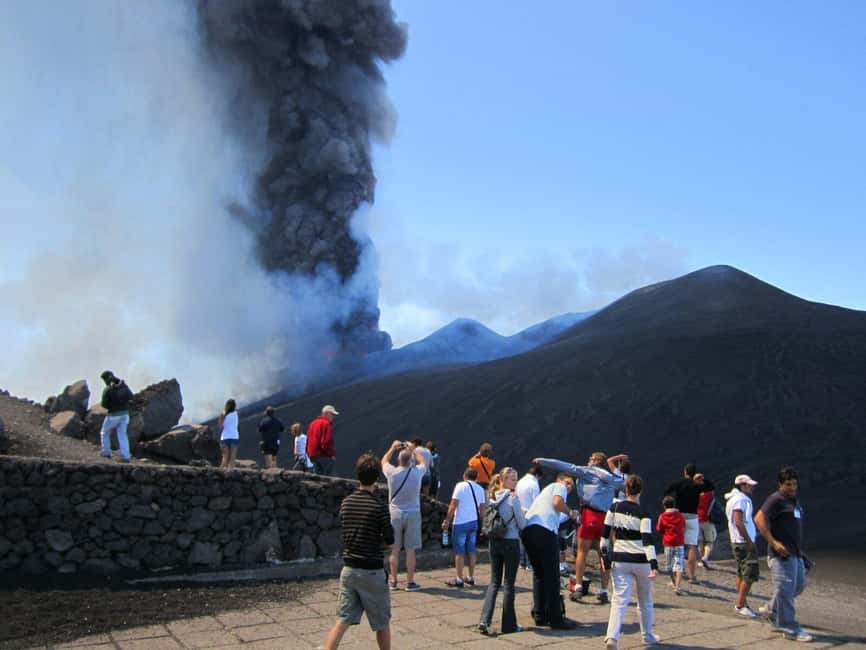 Etna: Jeep excursion and trekking suitable for everyone. Shoes and jacket provided free of charge. - Why this Etna trip works well in a half-day