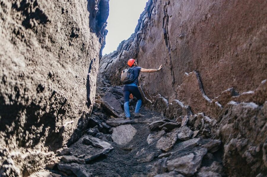 Etna: summit craters trekking with volcano guide 3350mt - The 4x4 climb to 2800 meters