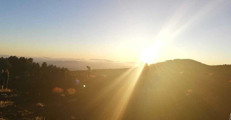 Etna Sunset Tour: Volcano trek, Cave & tasting from Catania - Key points to know before you book