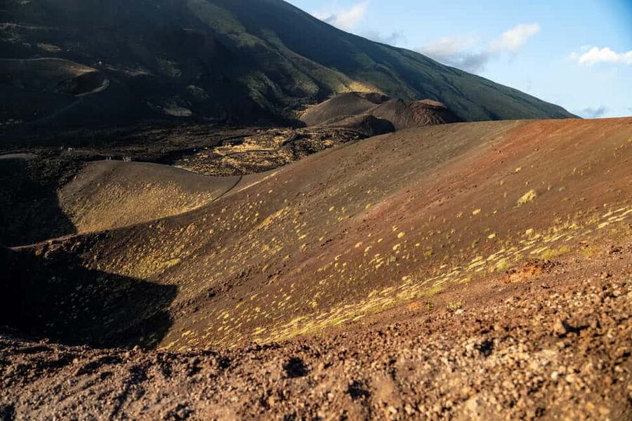 Etna Sunset Tour: Volcano trek, Cave & tasting from Catania - Grotta dei Tre Livelli and the volcanic underground