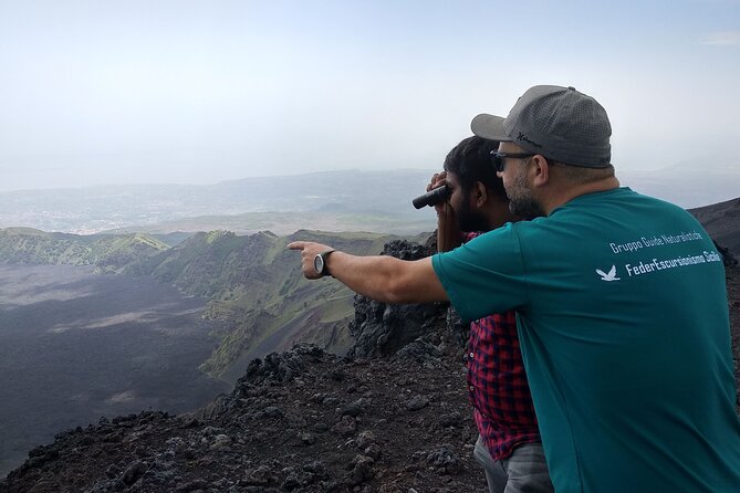 Etna trekking tour - Valle del Bove and the one-hour view