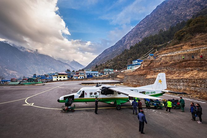 Everest Base Camp Luxury Lodge Trek - Tengboche and Pangboche: monasteries with mountain views