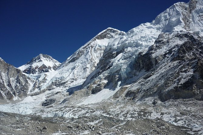 Everest Base Camp Trek 16 Days - The high mountain section and Everest Base Camp