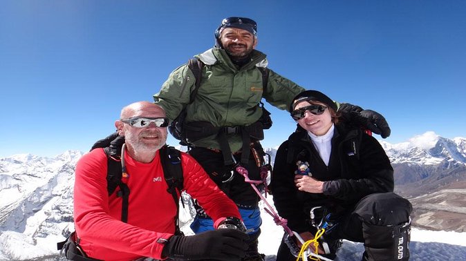 Everest Base Camp Trek - Namche Bazaar: the first real mountain test