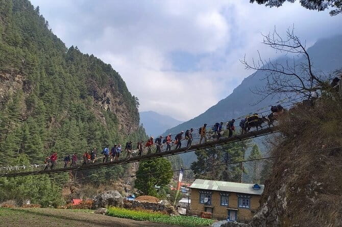 Everest Base Camp Trek | Deluxe Lodges | Both Way Helicopter Ride - Why the helicopter start matters