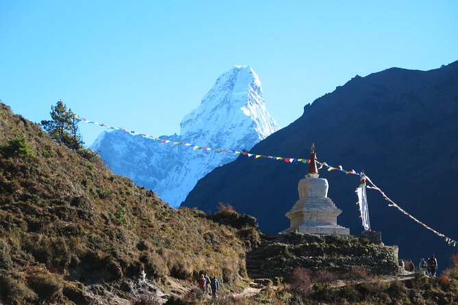 Everest base camp trek & Heli return - Day 1: Lukla to Phakding in four hours