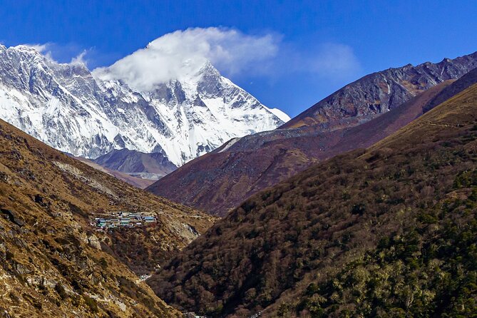Everest Base Camp Trekking - 13 Day - Day 4: Acclimatization in Namche Bazaar
