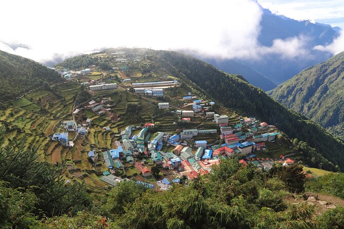 Everest Basecamp Trek: 14 days - Day 9: Everest Base Camp from Lobuche