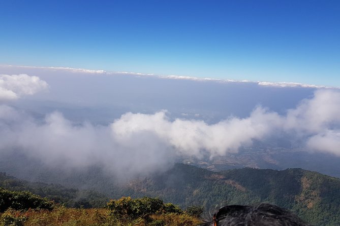 Fantastic! Famous Doi Inthanon National park tour with 2hr trekking - The twin pagodas and their mountain setting