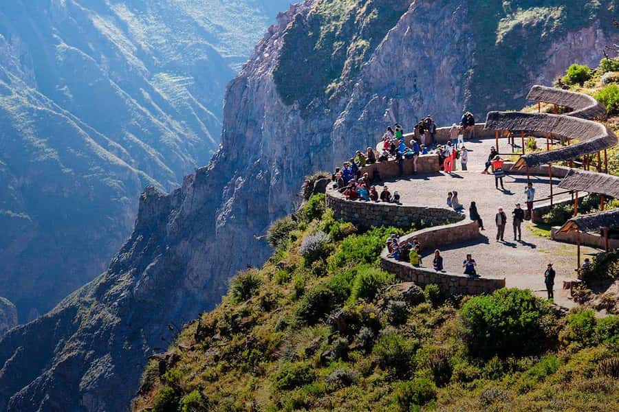 From Arequipa: 2-Day Colca Canyon Trekking Tour - The six-hour descent into Colca Canyon