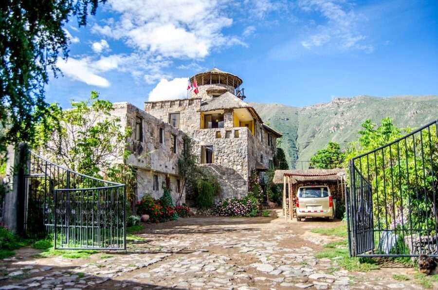 From Arequipa: 3-Day Colca Canyon Trek - Food, accommodation, and comfort level