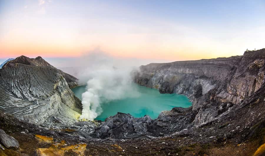 From Bali: Private Mount Ijen Crater Volcano Midnight Trek - Stars, blue flames, and the crater route