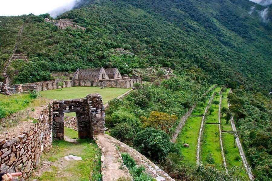 From Cusco: 4-Day Choquequirao Trek - All included - Day 2: Santa Rosa, Marampata, and the approach to the ruins