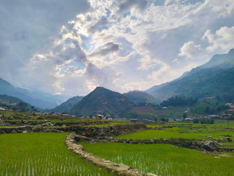 From Ha Giang Trekking Day Trip With Local Guide - The descent to Khuay Mi and Na Toong Valley