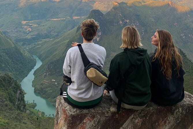 From Hà Nội ; Mu Cang Chai 3 Days 2 Nights By Car and Trekking - Day 2: a 12-kilometer trek from La Pan Tan