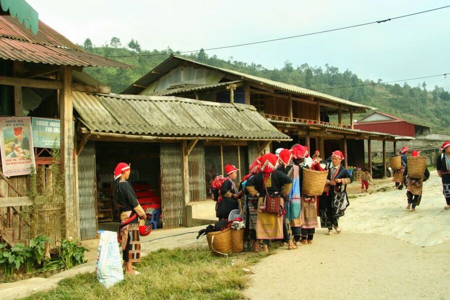 From Hanoi: 2-Day Trekking To Villages In Sapa with Homestay - The 6:30 AM start and Dzang Ta Chai