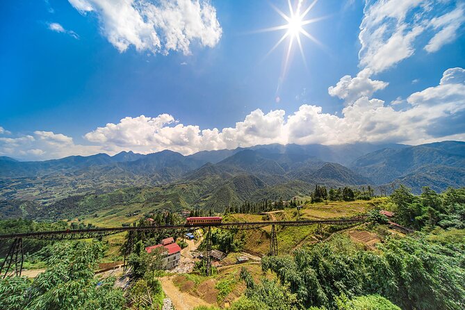 From Hanoi: 3 Days Sapa Trekking & Ethnic Villages by Dcar - What the food and hotel package really adds