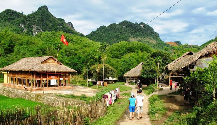 From Hanoi: Mai Chau Valley & Hill Tribes 2-Day Trek Tour - Dinner, Thai traditions, and a simple homestay