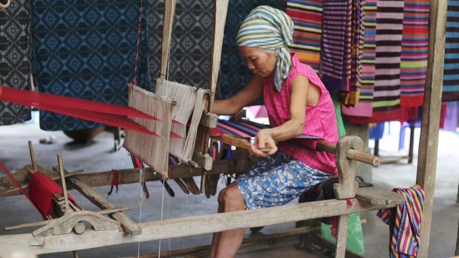 From Hanoi: Mai Chau Valley & Hill Tribes 2-Day Trek Tour - The second morning: a short ride before the trek