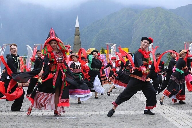From Hanoi : Sapa Moutain Trek - Halong bay Heritage - The overnight transition from Sapa to Halong Bay