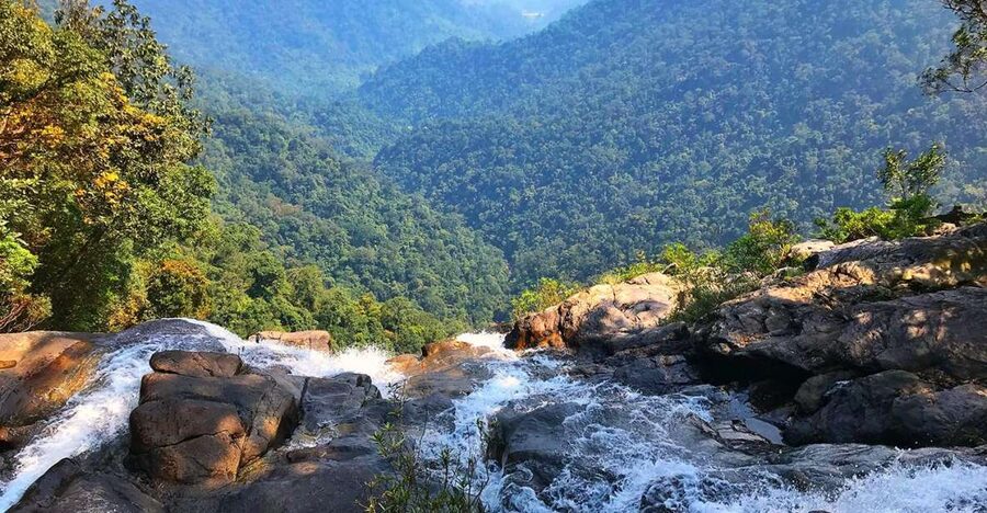 From Hue/Da Nang/Hoi An: Bach Ma National Park Trekking Tour - Do Quyen Waterfall as the final big stop
