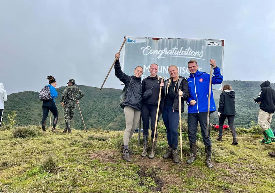 From Kigali: Bisoke Summit Trek, Crater Lake 1 Day Safari - The 40-minute ride to the Bisoke trailhead