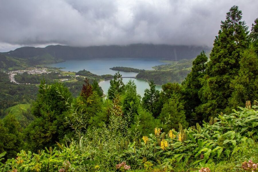From Ponta Delgada: Vista do Rei to Sete Cidades Guided Trek - Who will enjoy this trek most