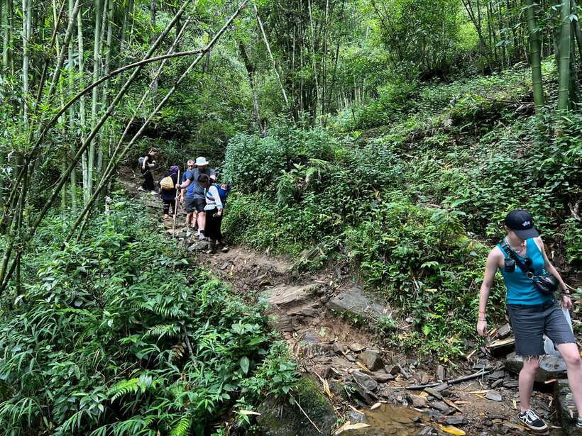 From Sa Pa: Full Day Trek of Fansipan Mountain - Lunch on the mountain and the final climb
