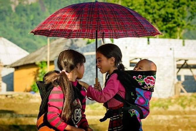 From Sapa: 2 Days 1 Night Trek Over Night At Homestay - The guide can make or break the cultural side