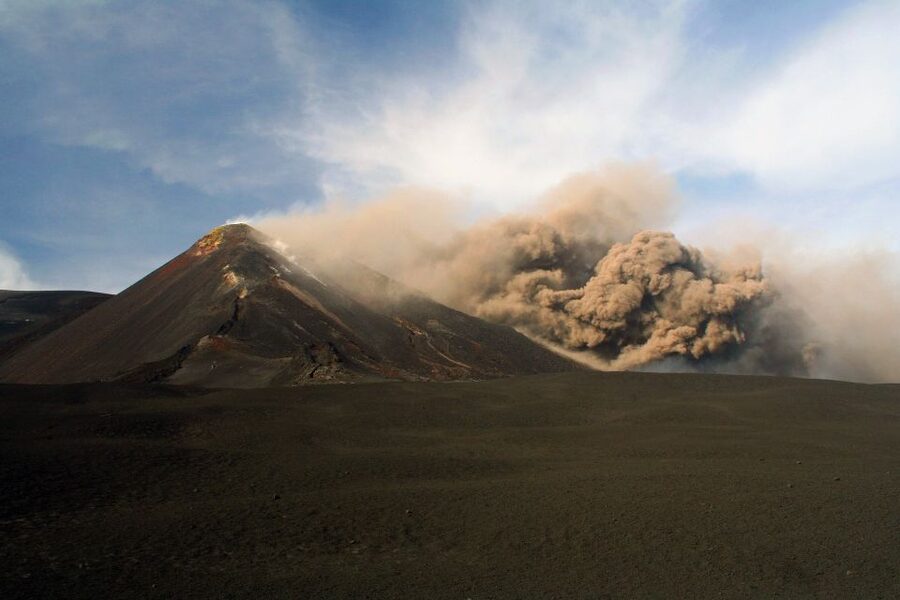 From Syracuse: Mount Etna Volcano Morning Trekking Tour - From Syracuse to Rifugio Sapienza at 2,000 meters