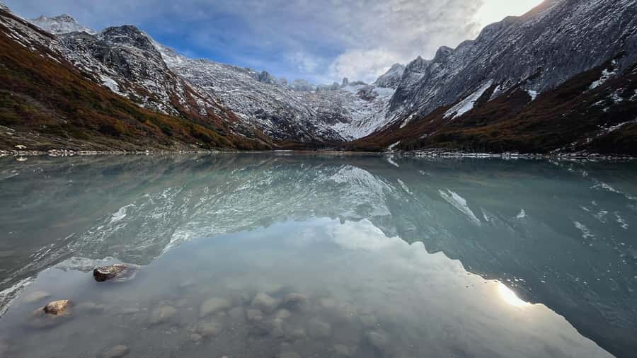 From Ushuaia: Tierra del Fuego Emerald Lagoon Trekking Tour - The return walk and the final drive