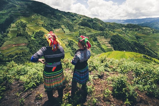 Full Day Private Trekking Mu Cang Chai - Waterfall and headwater stops