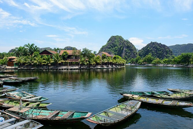 Full Day Tam Coc Private Tour: Biking and Trekking in Mua Cave - What $122 includes, and where the value lies