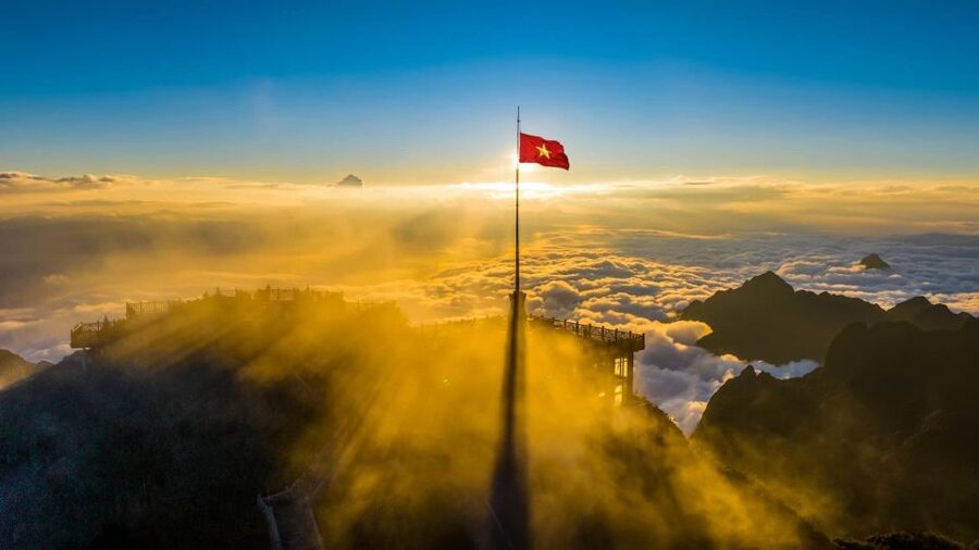 Full Day Tour in Sapa Trekking with Local guide - Ta Van and the return toward Sapa