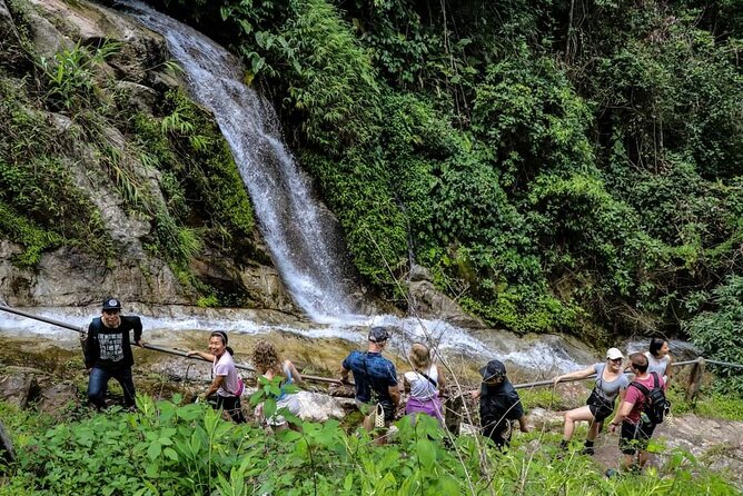 Full-Day Trekking and Sightseeing Tour in Mae Kampong - Key points before you book