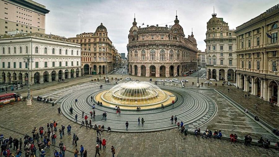 Genoa: Columbus Trail Urban Trekking with Wine & Local Tastings - The Old Port, Palazzo San Giorgio, and Genoese trade